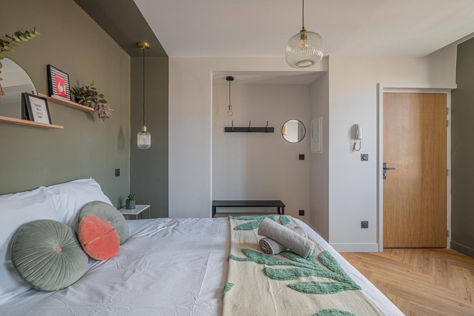 Le Felix Appart'Hotel 伊泽尔河畔的罗曼 外观 照片