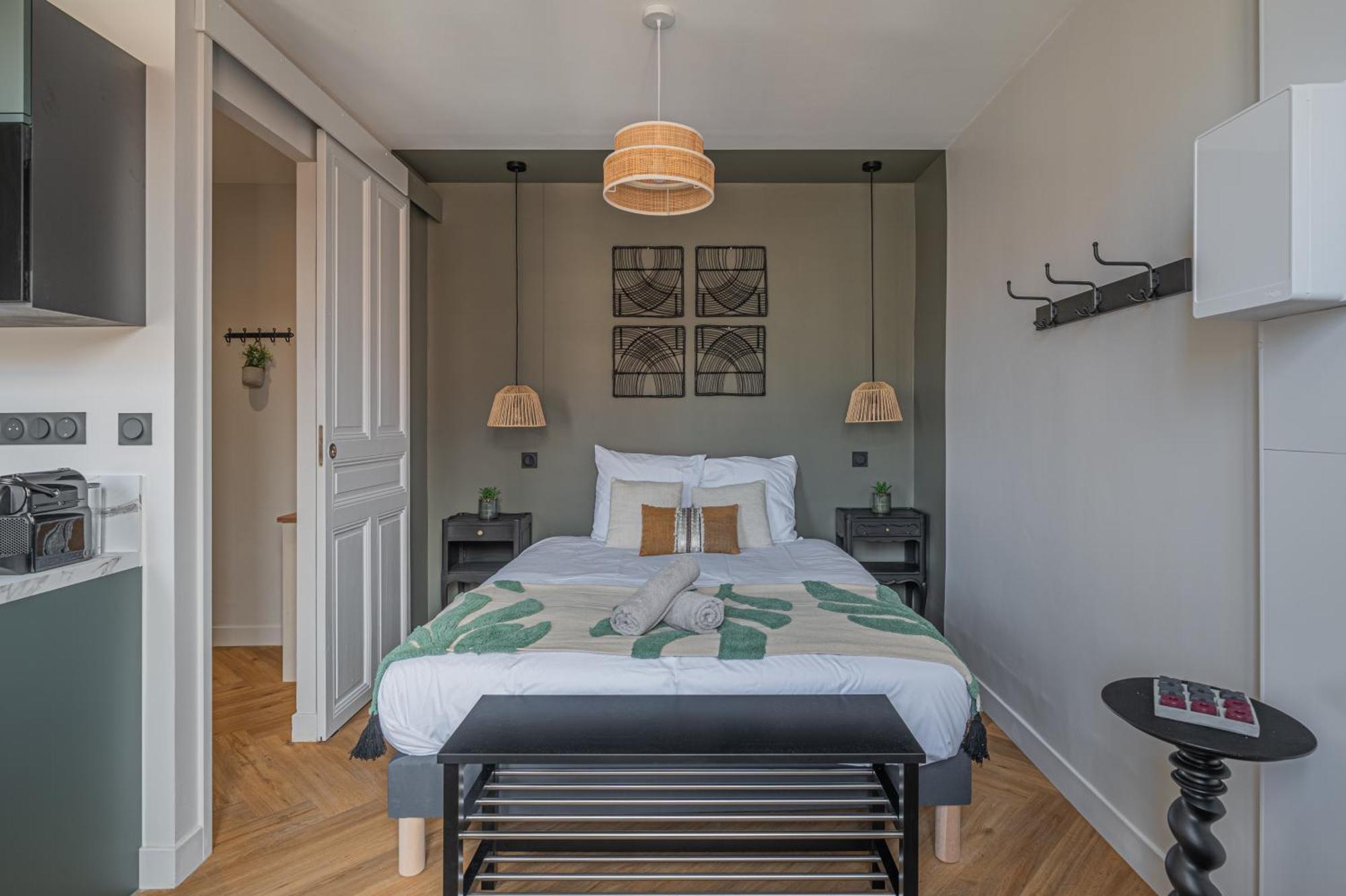 Le Felix Appart'Hotel 伊泽尔河畔的罗曼 外观 照片