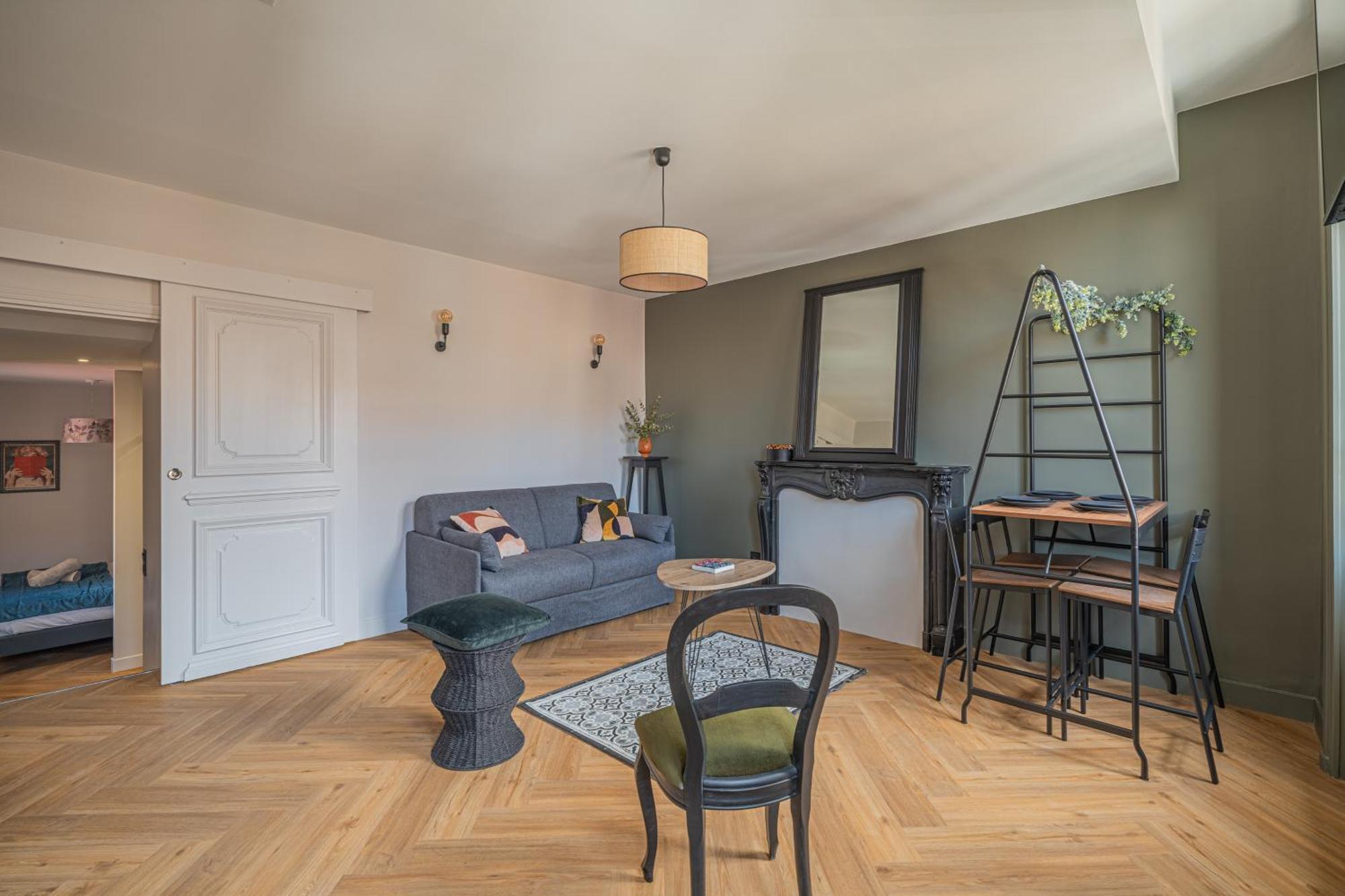 Le Felix Appart'Hotel 伊泽尔河畔的罗曼 外观 照片